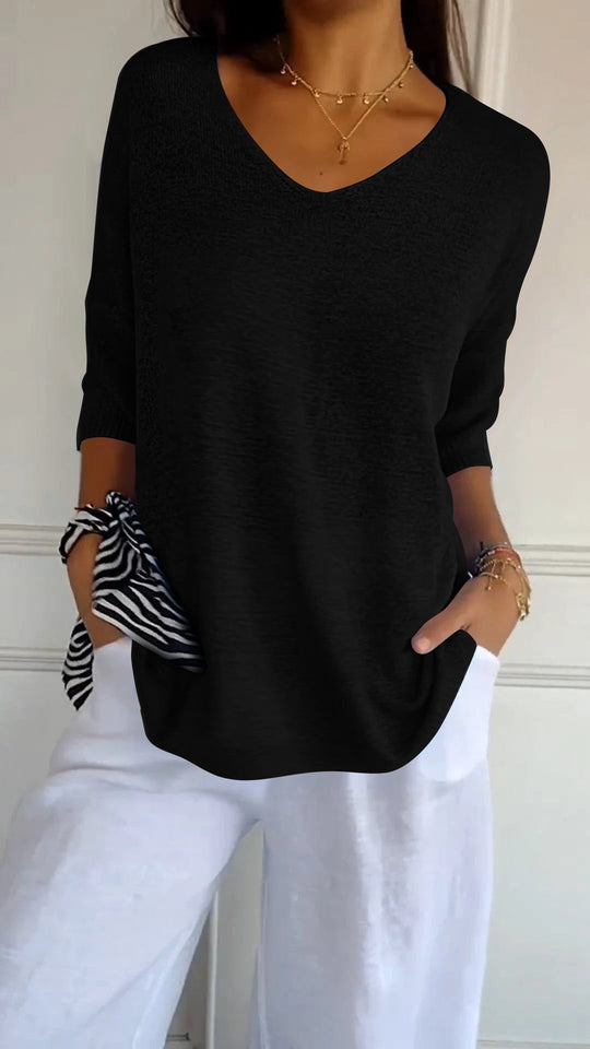 ALYSSA – RELAXED V-NECK TEE
