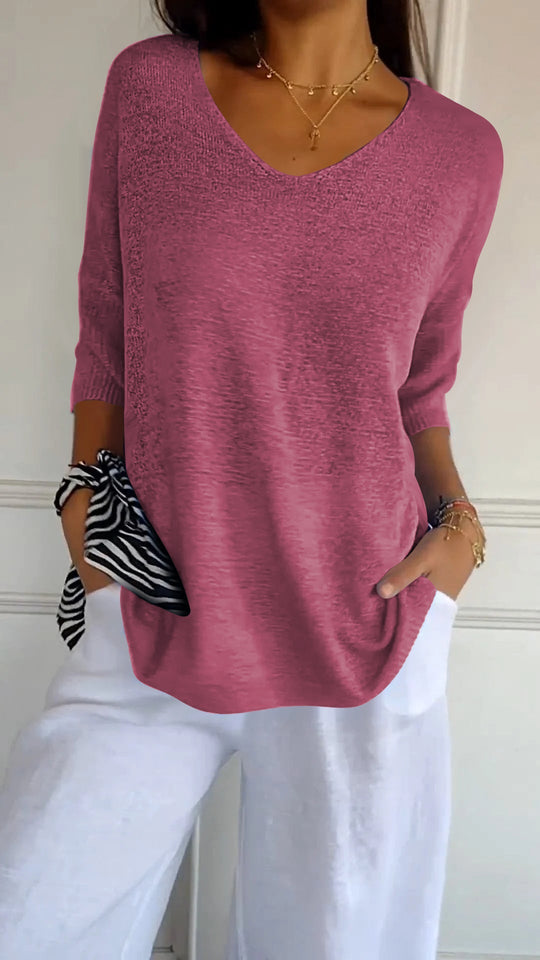 ALYSSA – RELAXED V-NECK TEE