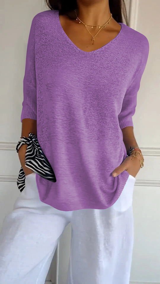 ALYSSA – RELAXED V-NECK TEE