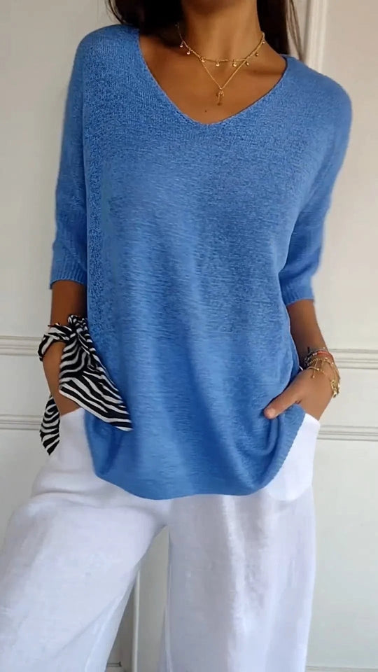 ALYSSA – RELAXED V-NECK TEE