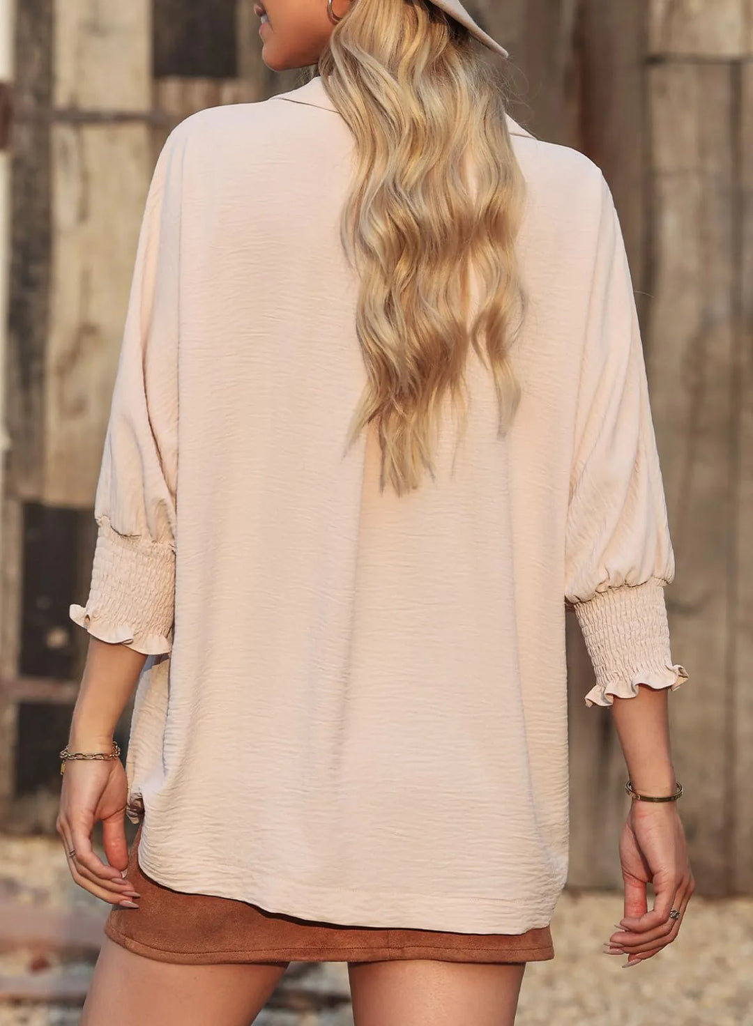 AMELIA - 3/4 SLEEVE V-NECK BLOUSE