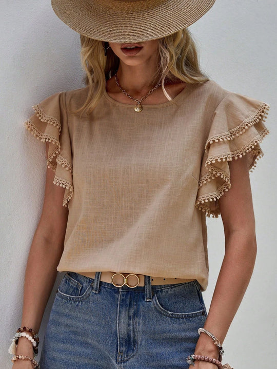 EMMARA – TEXTURED FRILL BLOUSE