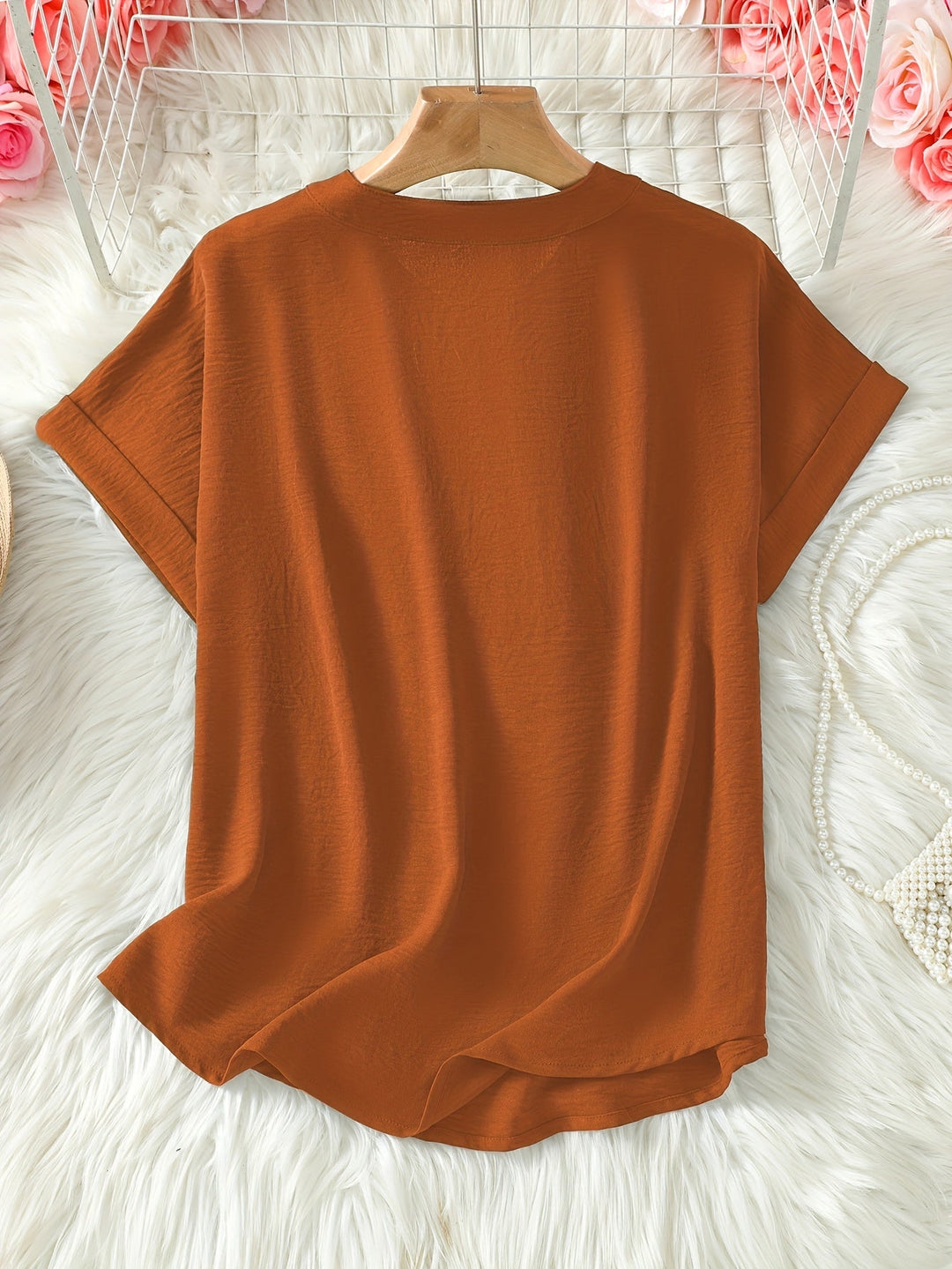 EMILY | RELAXED V-NECK EVERYDAY TEE