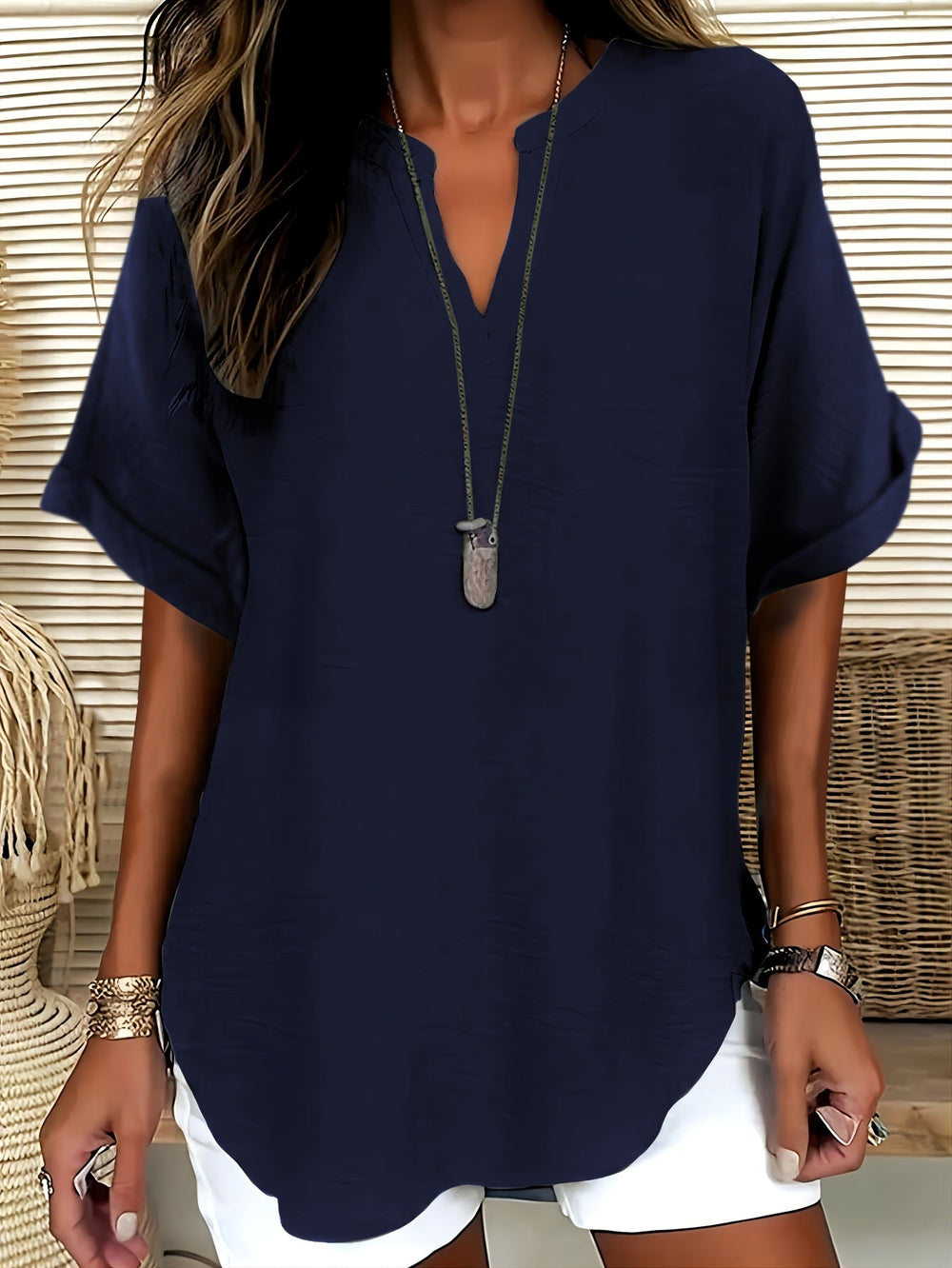 EMILY | RELAXED V-NECK EVERYDAY TEE