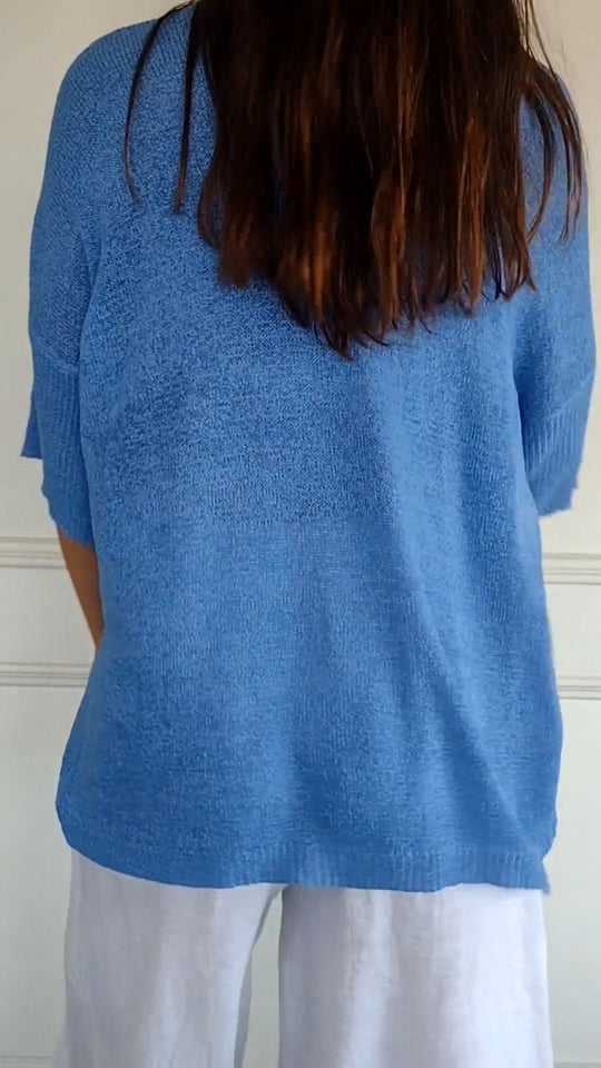 ALYSSA – RELAXED V-NECK TEE