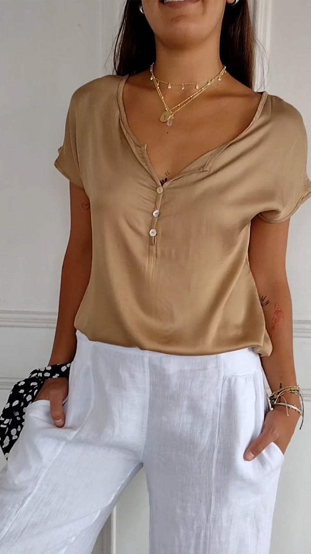 LYNA – LIGHT BLOUSE FOR SUMMER DAYS