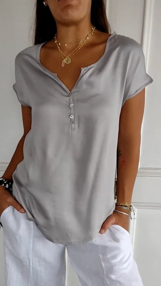 LYNA – LIGHT BLOUSE FOR SUMMER DAYS