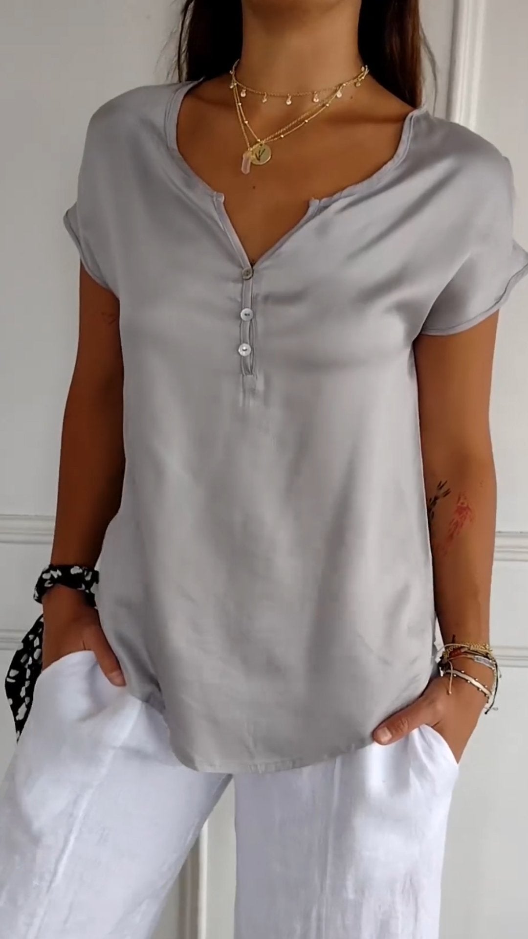 LYNA – LIGHT BLOUSE FOR SUMMER DAYS