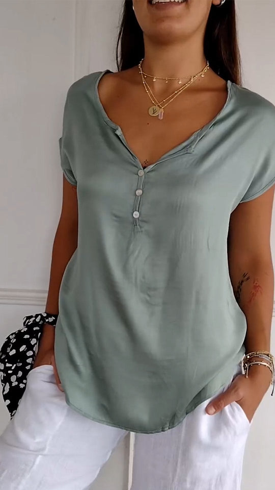 LYNA – LIGHT BLOUSE FOR SUMMER DAYS