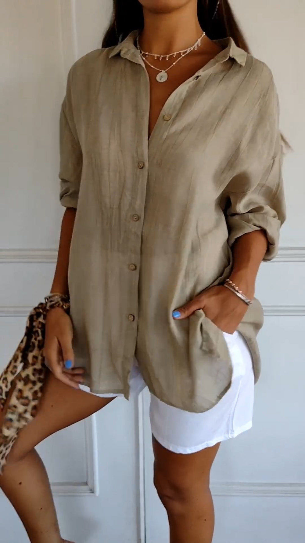 EMILIA – PLEATED BLOUSE WITH A MODERN TOUCH