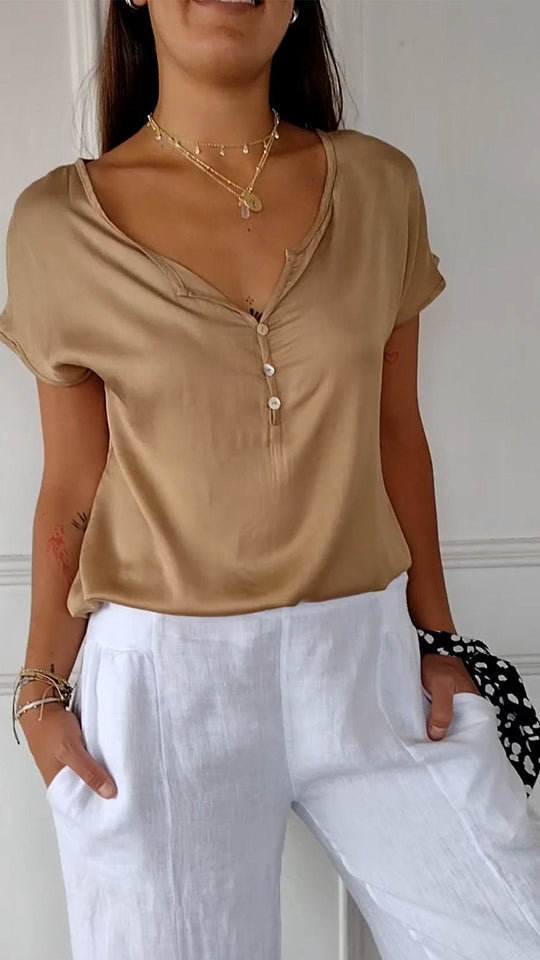 LYNA – LIGHT BLOUSE FOR SUMMER DAYS
