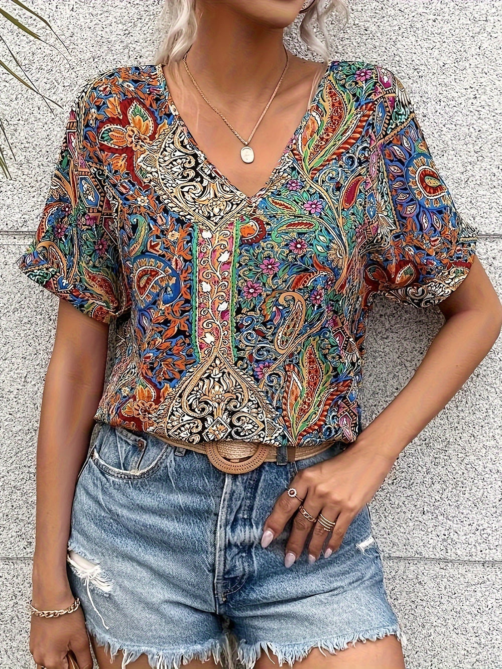 AYLA – BOUTIQUE-STYLE WOMEN’S TOP