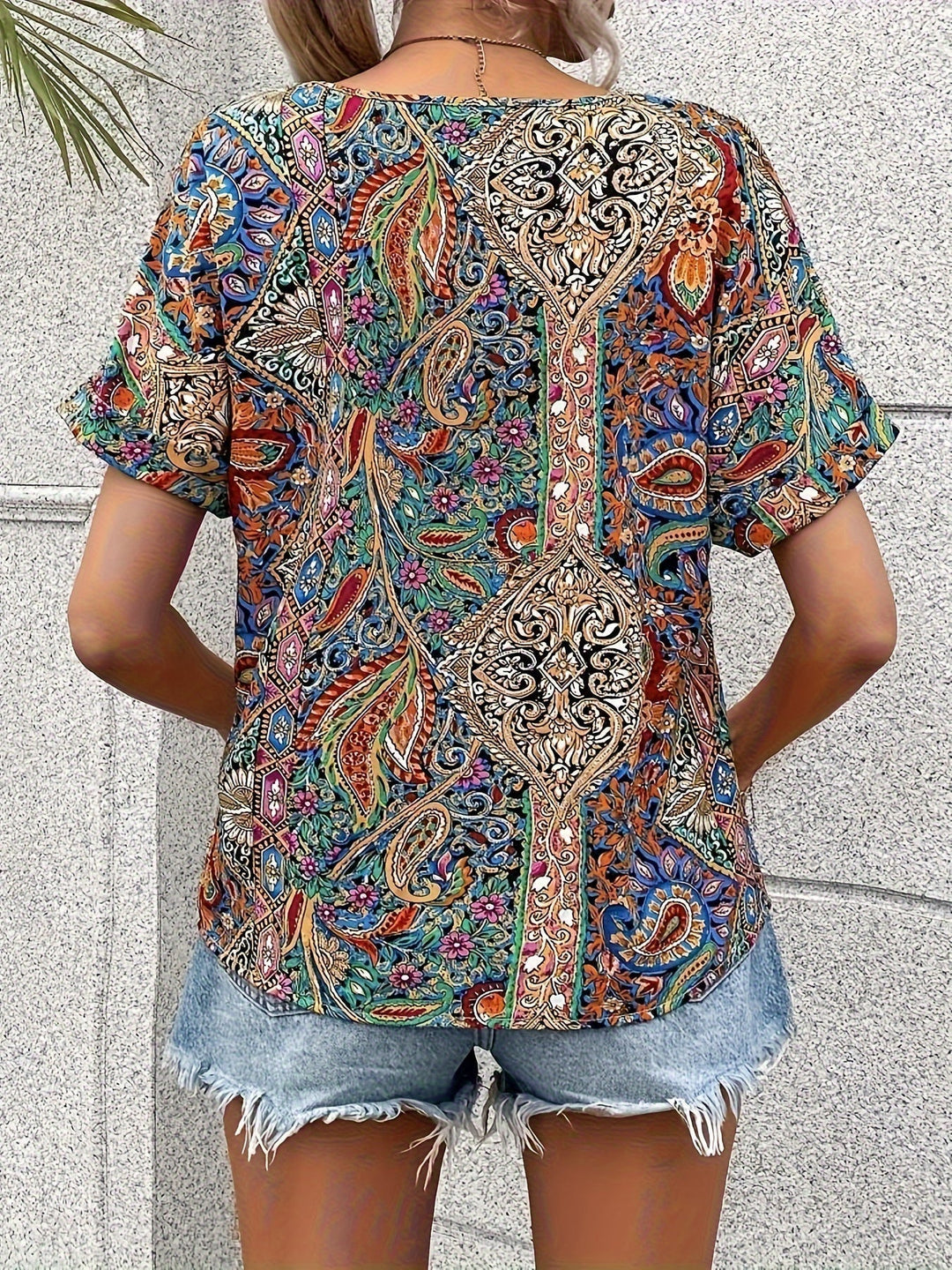 AYLA – BOUTIQUE-STYLE WOMEN’S TOP